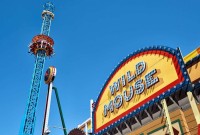 Luna_Park_Sydney_Hair_Raiser_and_Wild_Mouse.jpg